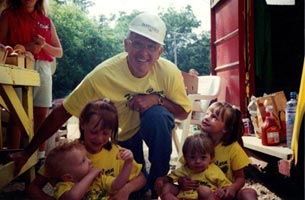 Sweet Corn Lady and Daughters Sweet Corn Lady and Daughters